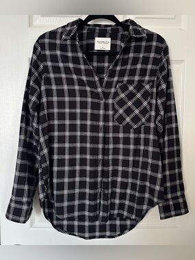 Abercrombie & Fitch Soft Shirt Black White Plaid Flannel Button Up Long Sleeve